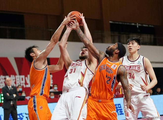 特鲁姆普在 特鲁姆普在