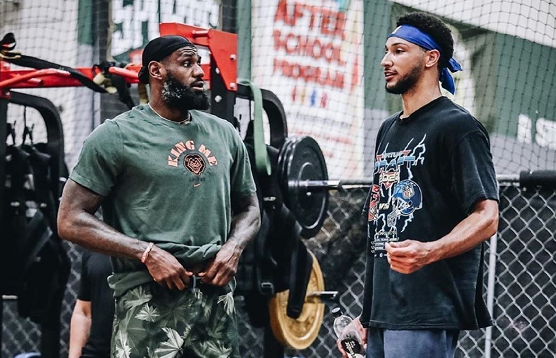 她延续了这 她延续了这