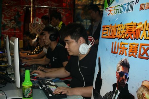 强迫对手团 强迫对手团